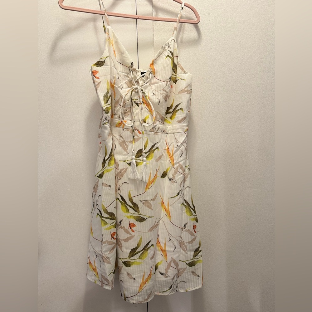 Dress - Picture 3 of 10